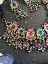 Multicolor Statement Choker Short Neckpiece -S713